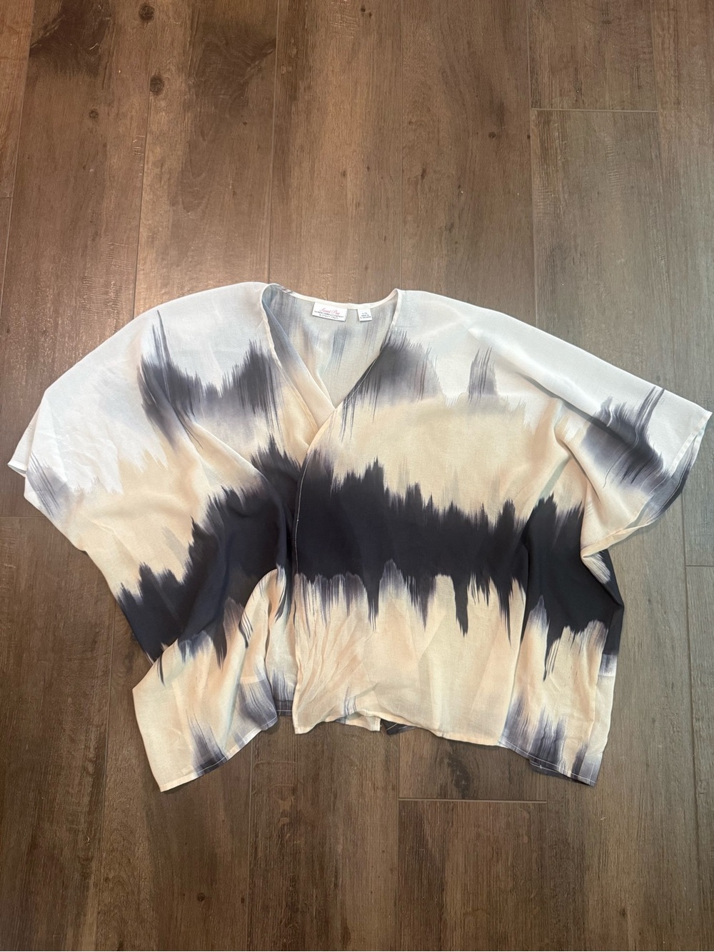 Sweet Pea by Stacy Frati Black and Cream Tie-Dye V-Neck Tunic